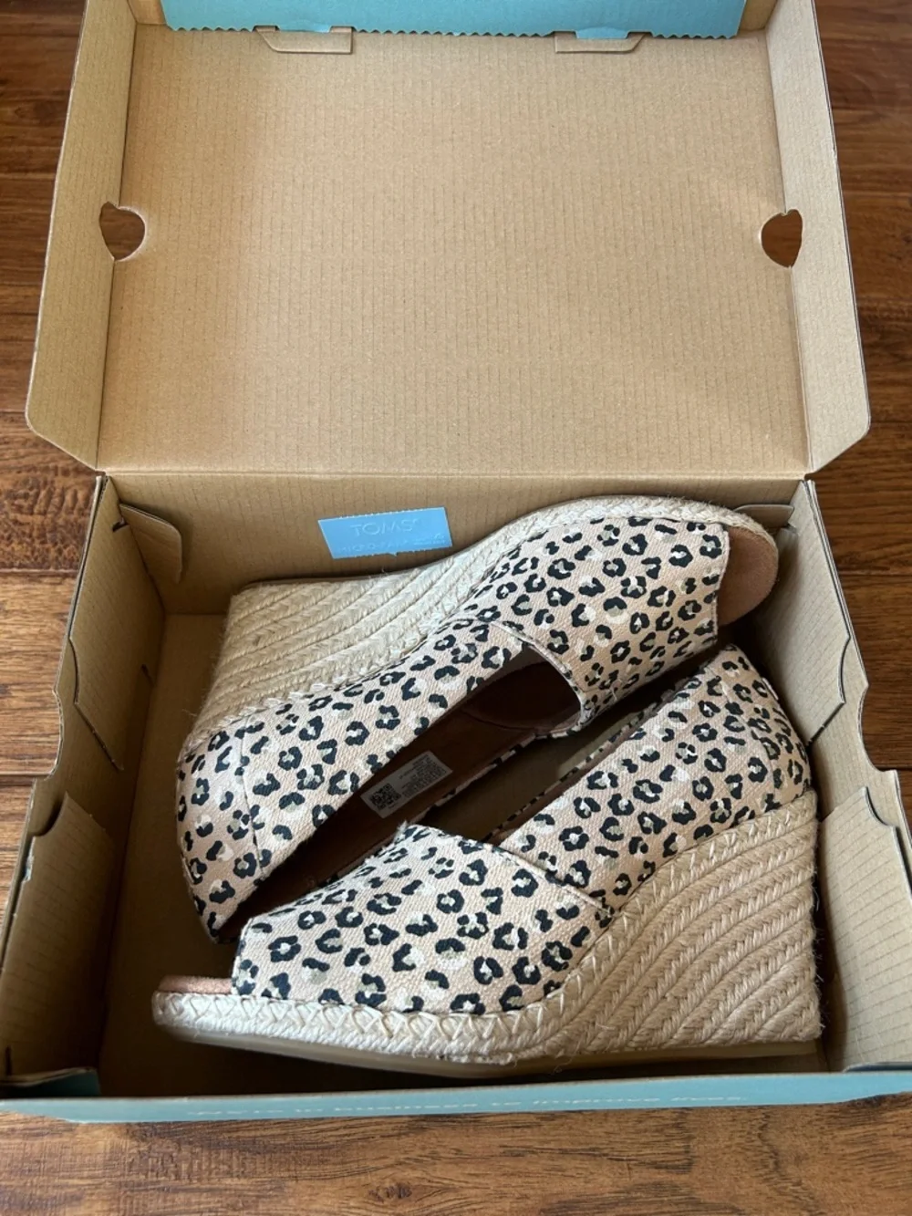 Toms Michelle Espadrille Wedge Heel Sandals Natural Textured Cheetah 8.5 New